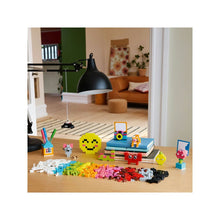 Load image into Gallery viewer, 11042: Creative Happy Box
