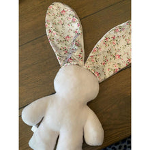 Load image into Gallery viewer, Snuggle Bunny
